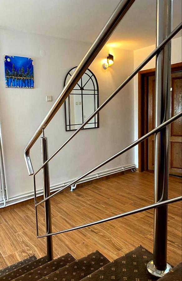 Casa Topazz Târgu Jiu المظهر الخارجي الصورة